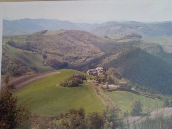 Location de vacances pour 2 personnes, avec vue et jardin à Piandimeleto - 2