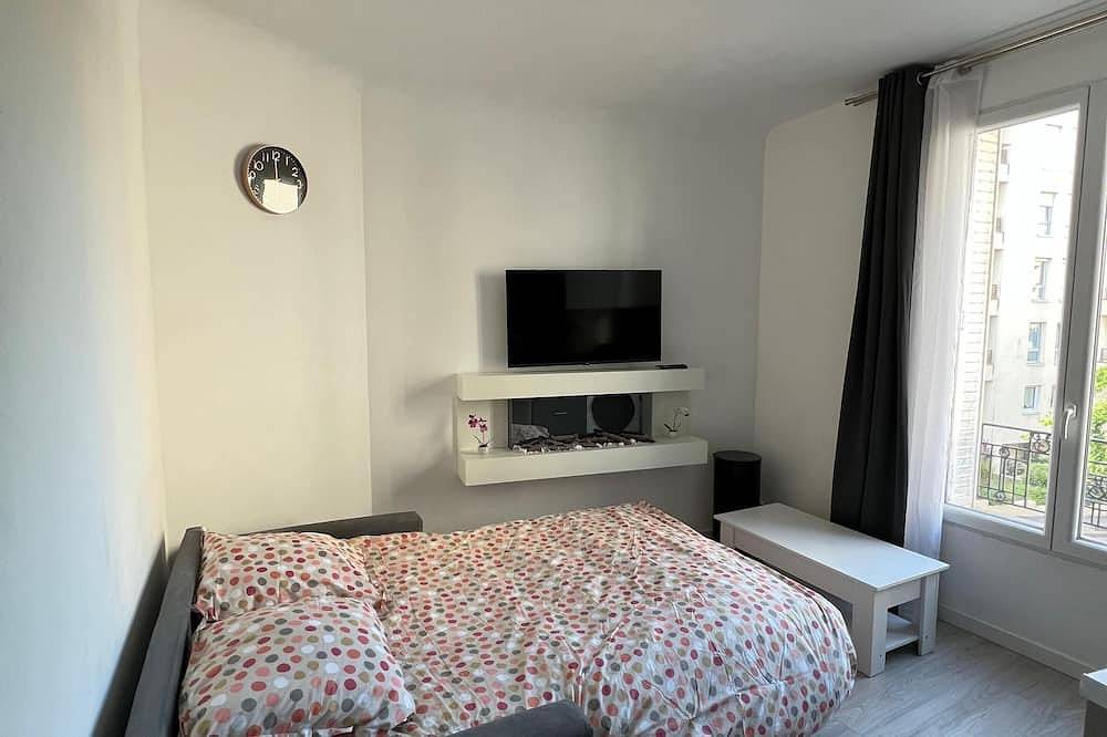 Entire apartment, Paris peaceful🍃 in Le Kremlin-Bicêtre, Val-de-Marne