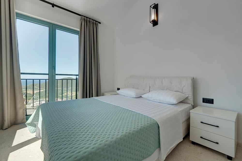 Sea View Family Villa in Montenegro – Private Pool, Nature & Peace in Budva, Opština Budva