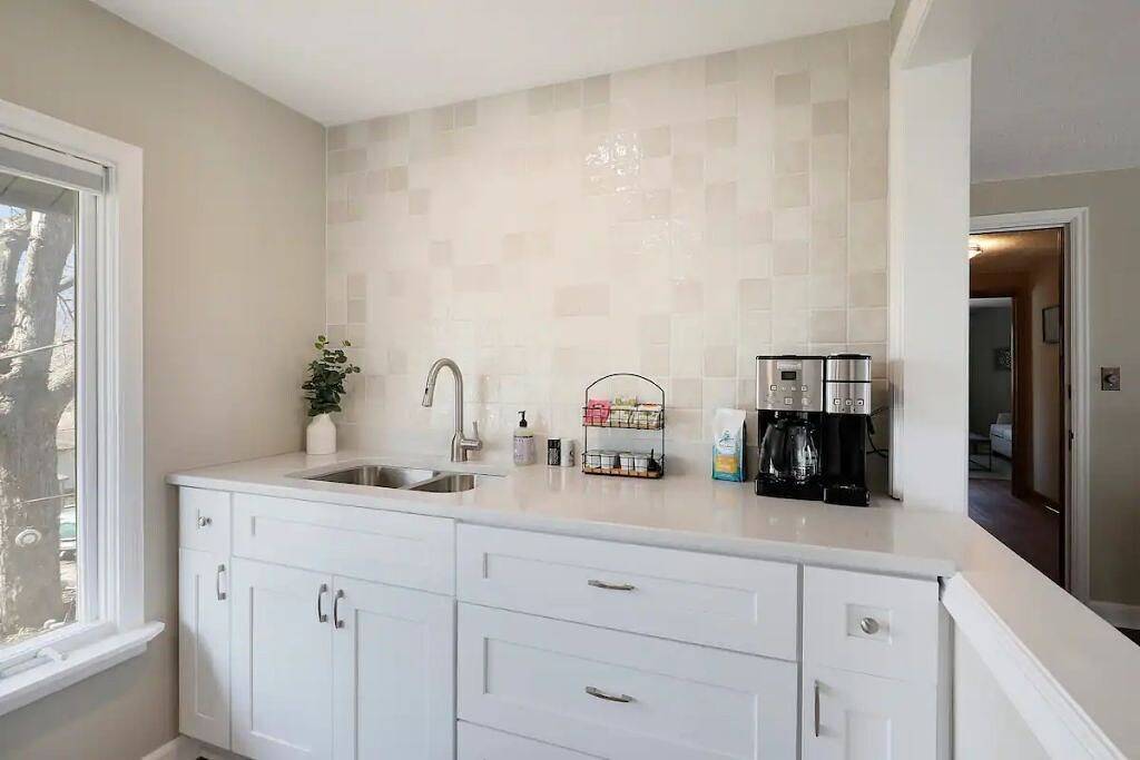 Ganze Wohnung, Cozy and Comfortable New Prague Suite in Le Sueur County