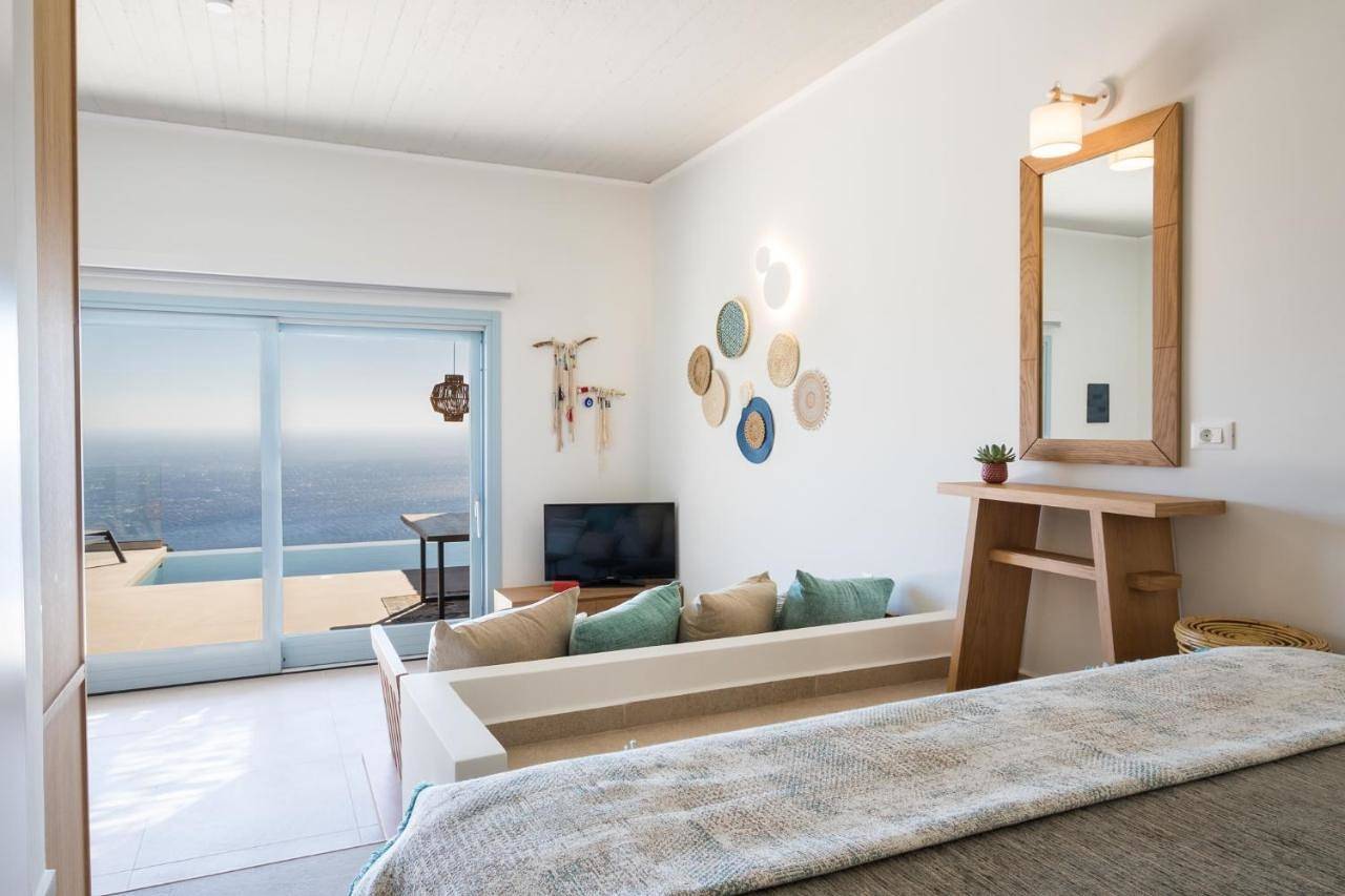 Villa with Private Pool in Mirtonas, Karpathos