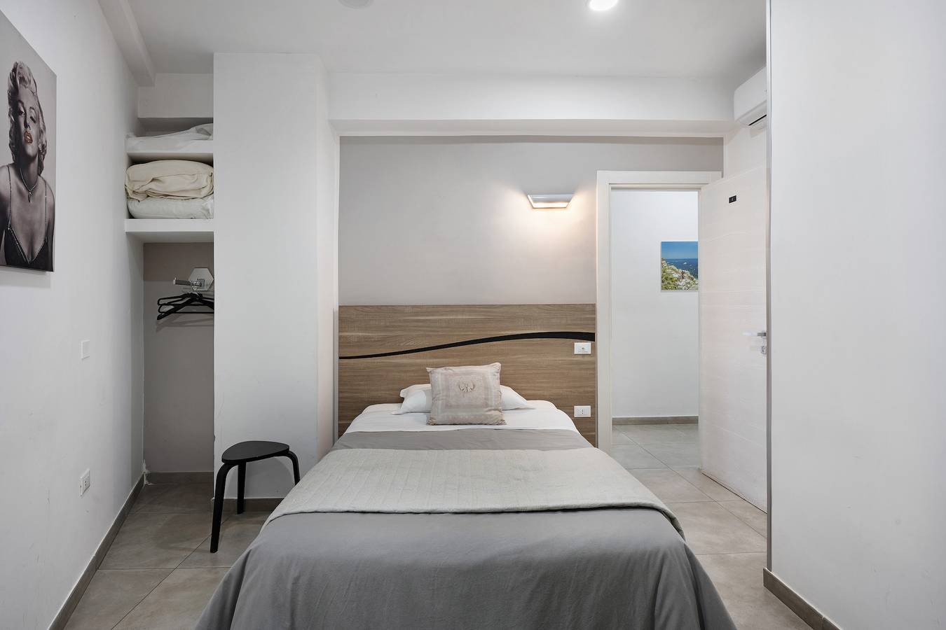 Zimmer 'Superior 4 Con Bagno Privato' mit Wi-Fi und Klimaanlage in Neapel, Neapel Provinz