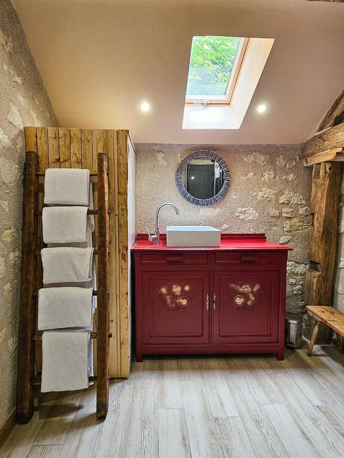 Location de vacances pour 7 personnes, avec terrasse, adapté aux familles à Seigy - 3