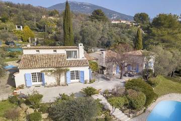 Cottage pour 8 personnes, avec jardin à Le Rouret