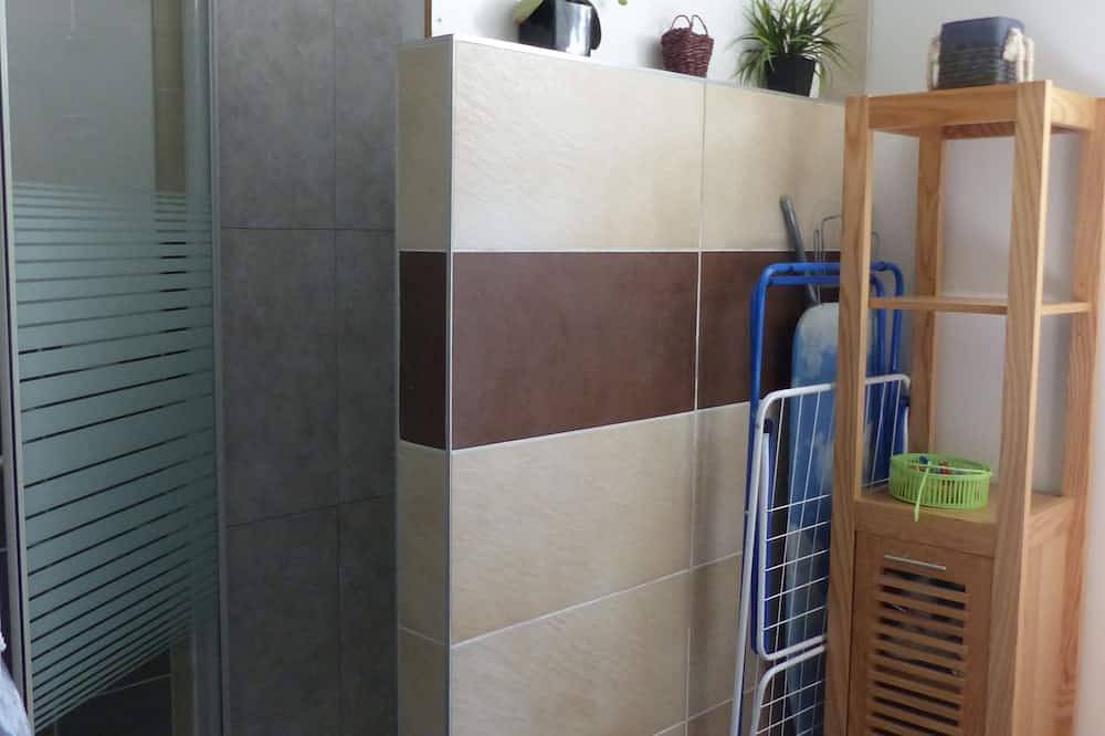 Chalet \"l'Escapade du Hérisson\" Near Lac de Chalain and Cascades du Hérisson in Doucier, Jura