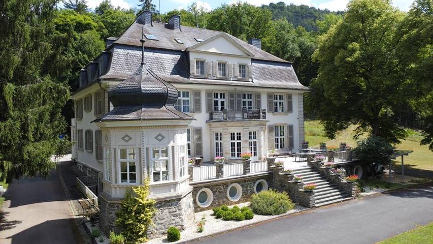 Ferienwohnung für 4 Personen, mit Garten und Ausblick in Lorch