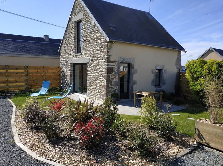 Gîte pour 3 personnes, avec jardin ainsi que jacuzzi et terrasse dans la Manche - 2