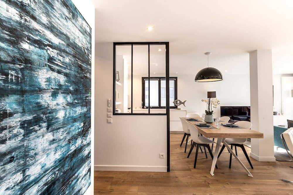 Apartamento entero, Les Sorbiers - Apartment 2 bedrooms top floor - parking & terrace in Annecy, Región de Annecy