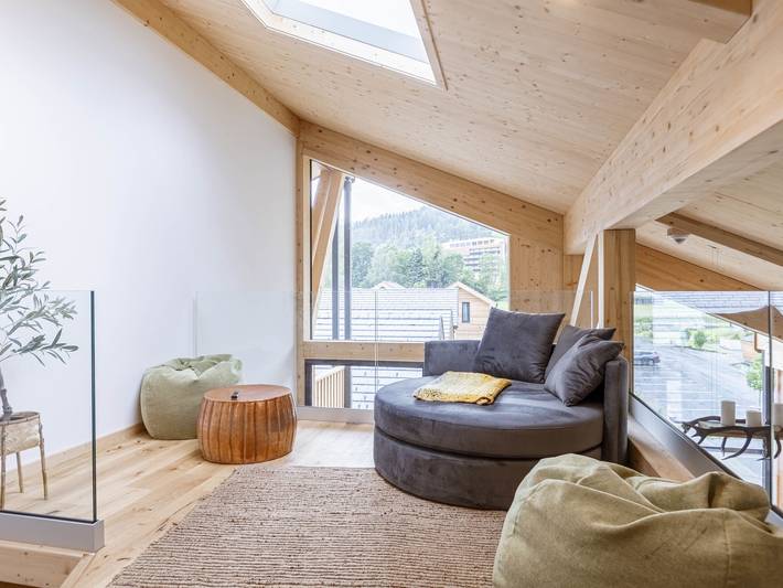 Ferienwohnung für 12 Personen, mit Ausblick und Sauna sowie Garten und Terrasse in St. Georgen ob Murau