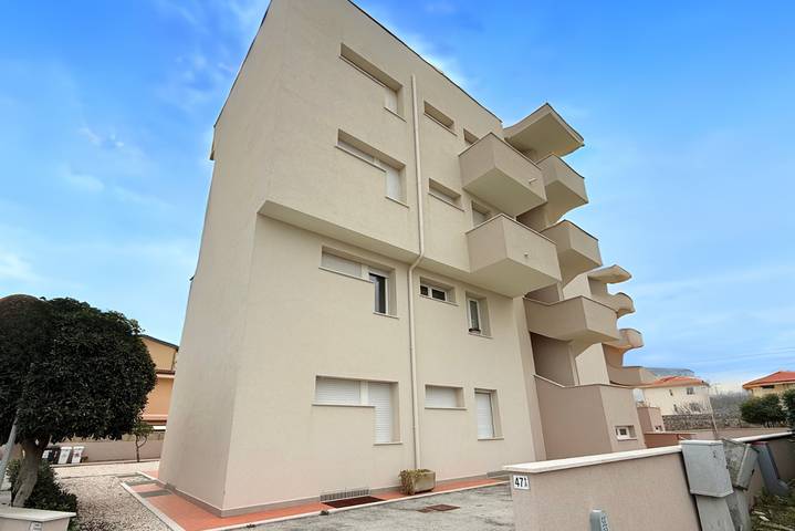 Appartement entier, Appartement de vacances pour 4 personnes avec balcon/terrasse in Senigallia, Senigallia (Commune)