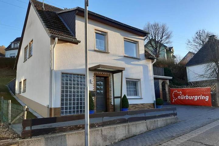 Ferienhaus für 6 Personen, mit Balkon und Terrasse sowie Garten und Ausblick in Wimbach