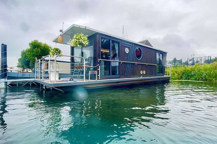 Hausboot für 2 Personen, mit Terrasse - 1