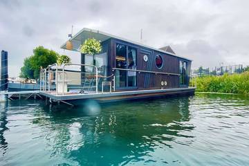 Hausboot für 2 Personen, mit Terrasse in Hamburg