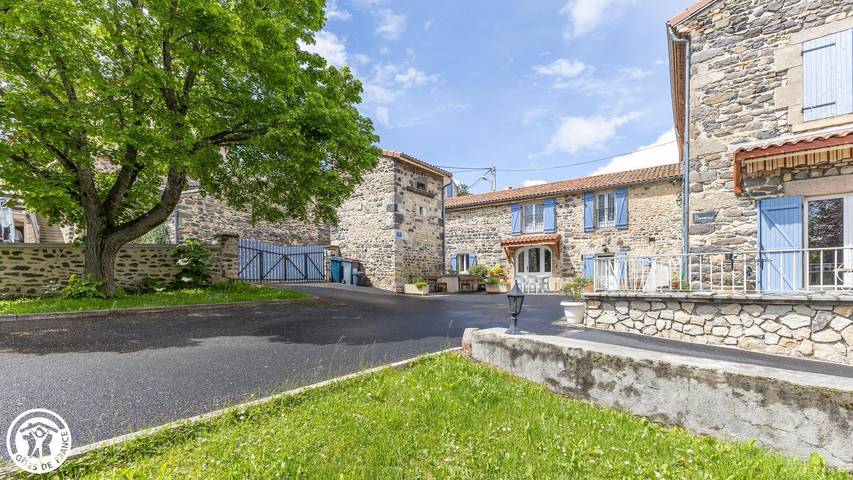 Gîte pour 6 personnes, avec Terrasse ainsi que Jardin et Vue