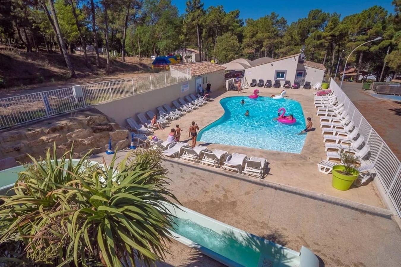 Camping 3 étoiles - Piscine  - ccbfbcd in Mondragon, Vaucluse