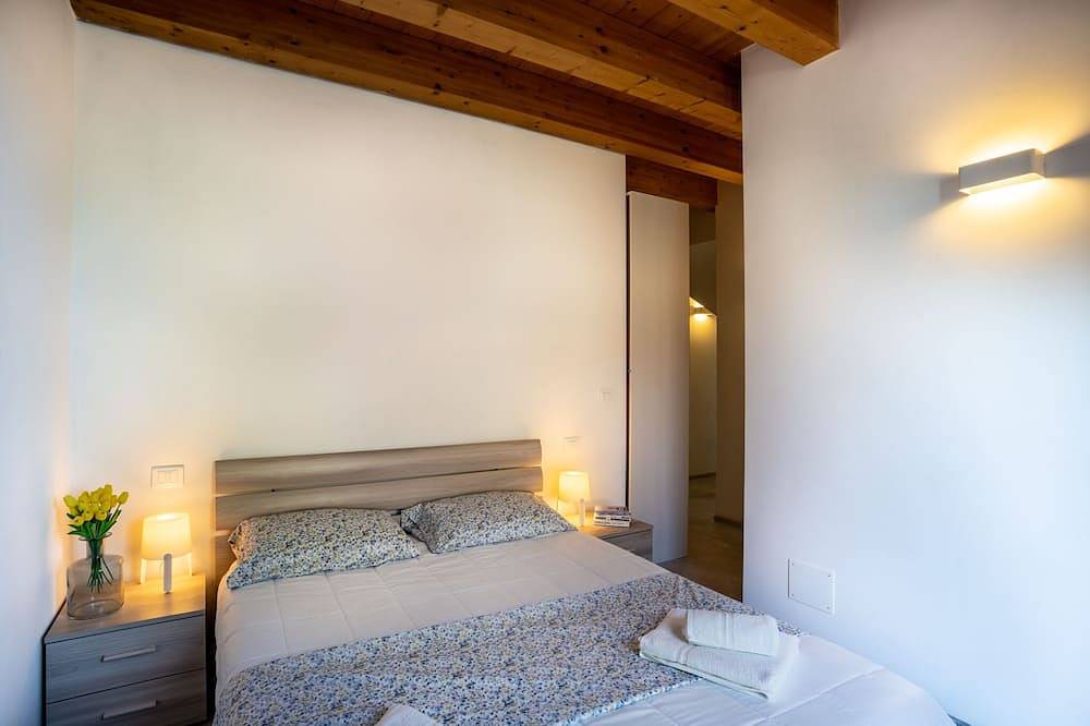 Ganze Wohnung, Casa Tina Flat 2 (Gartenblick) in Diano d'Alba, Langhe