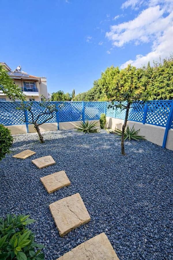 Maison d’hôte pour 2 personnes, avec piscine et vue ainsi que jardin et terrasse, animaux acceptés à Paphos (ville)