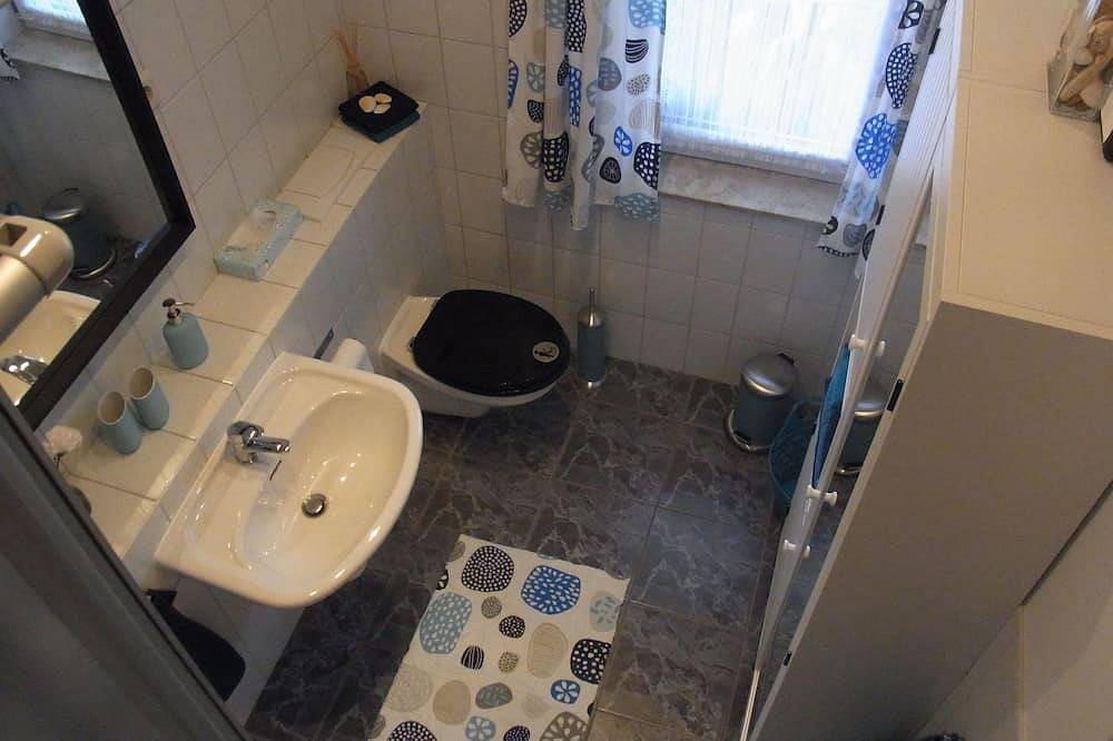Ganze Wohnung, Appartement mit Terrasse in Kreischa, Osterzgebirge