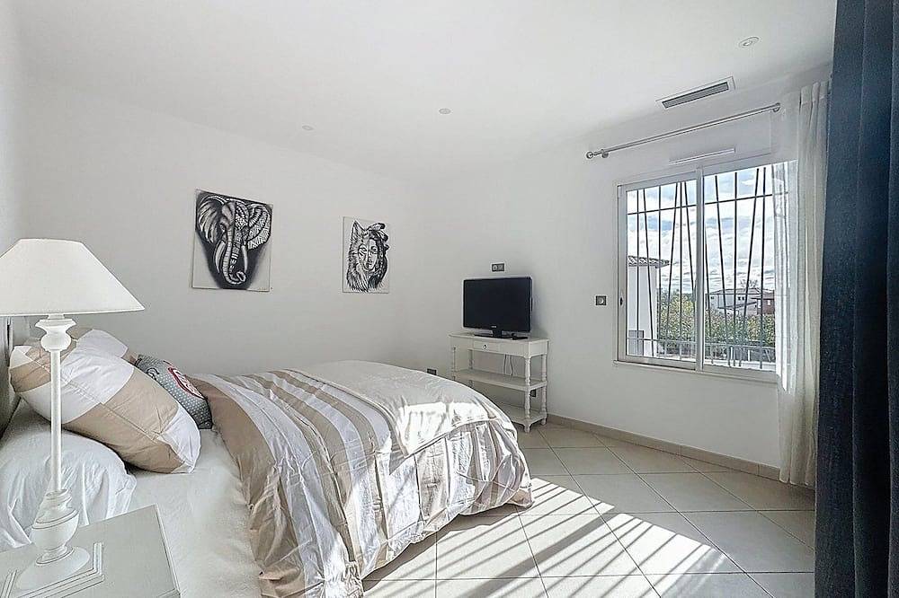 Villa Calma, Confort, Piscine & Jacuzzi in Teyran, Region de Montpellier