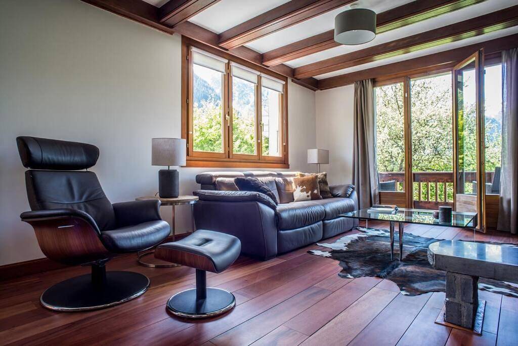 Luxury Spacious Chalet in Chamonix in Chamonix-Mont-Blanc, Massif du Mont-Blanc