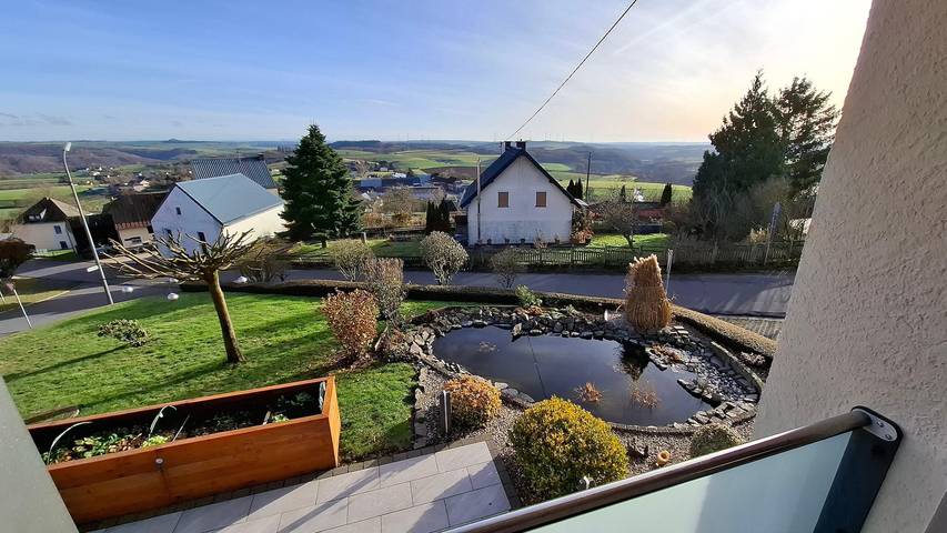 Ferienwohnung für 4 Personen, mit Balkon und Terrasse in der Südeifel - 3