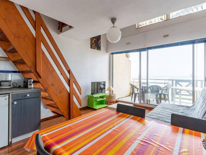 Appartement entier, Appartement avec vue sur l'océan, balcon, et tout confort, à Mimizan pour 6 personnes in Mimizan Plage, Mimizan