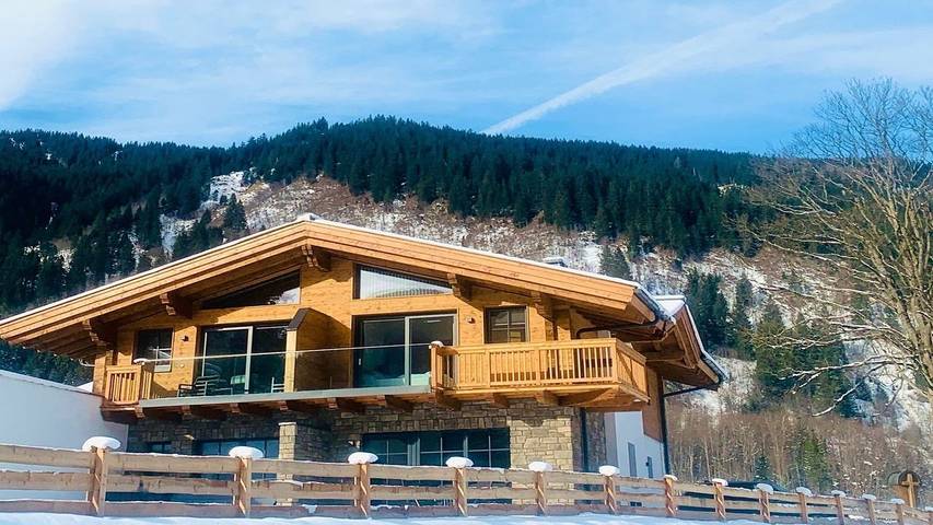 Ferienhaus für 10 Personen, mit Terrasse und Garten sowie Sauna in Krimml