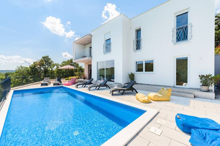 Villa für 6 Personen, mit Pool und Terrasse in Labin