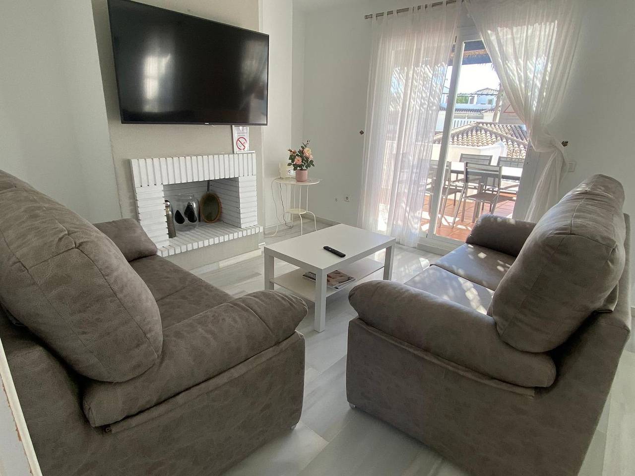 Duplex 3 Bedroom, Top floor F-3 in Nueva Andalucia Golf Valley, Marbella