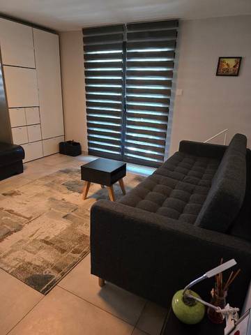 Gîte pour 2 personnes, avec jardin ainsi que vue et terrasse à Meythet