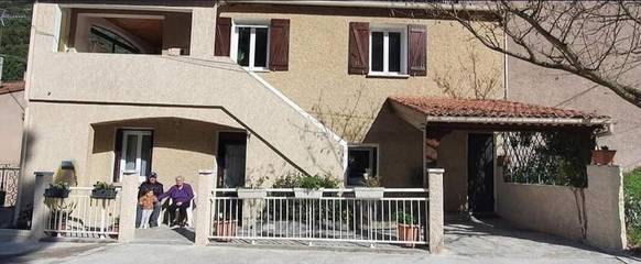 Gîte pour 4 personnes, avec vue et terrasse, animaux acceptés à Omessa