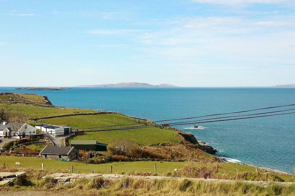 Neu renoviertes Haus mit Blick auf den Atlantischen Ozean in Connemara in Rinvyle ED, Connemara
