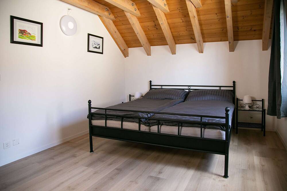 Ganze Wohnung, Wohnung mit Bergblick in Goldiwil|Balkon&Garage in Thun, Thunersee