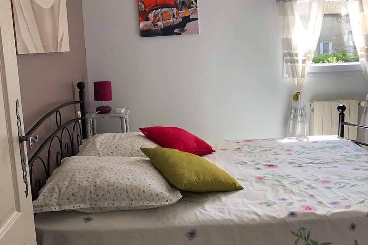 Location de vacances pour 8 personnes, avec terrasse et jardin à Cabannes - 4