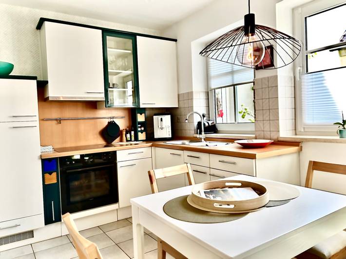 Entire apartment, Apartment 'Lichte Wohnung Zum Wohlfühlen' with Balcony and Wi-Fi in Bastheim, Rhön-Bayern