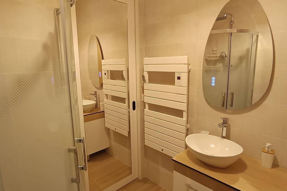 Appartement entier, Logement indépendant avec extérieur à proximité de différents parcs in Mouroux, Seine-et-Marne