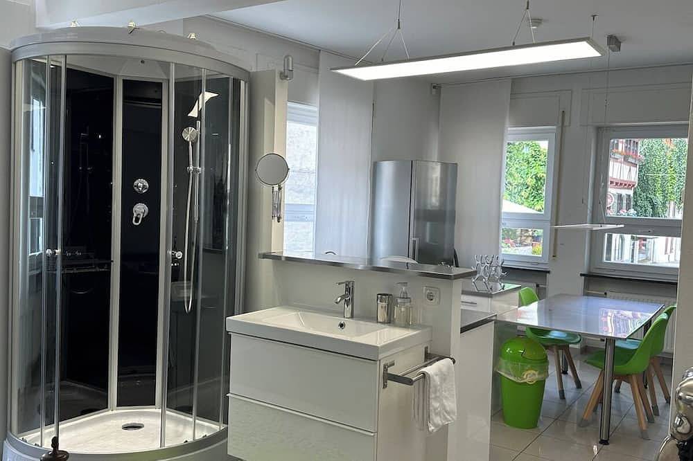 Ganze Wohnung, Modern 1 room Loft City Center Ground Floor in Ulm, Schwaben