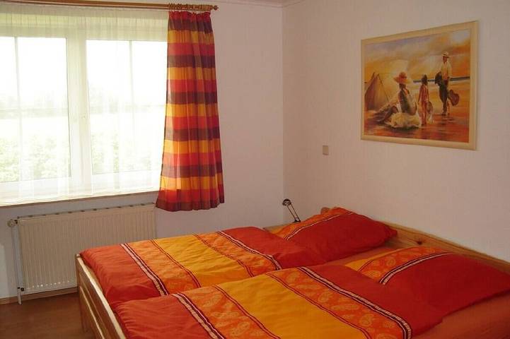 Ferienwohnung für 4 Personen, mit Terrasse und Garten in Naturpark Westensee - 2