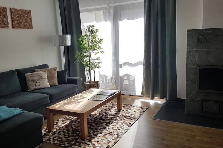Ganze Wohnung, Modernes Appartement für 2 bis 5 Personen mit Kamin und schönem Bergblick ! in Hohe Tauern, Flattach