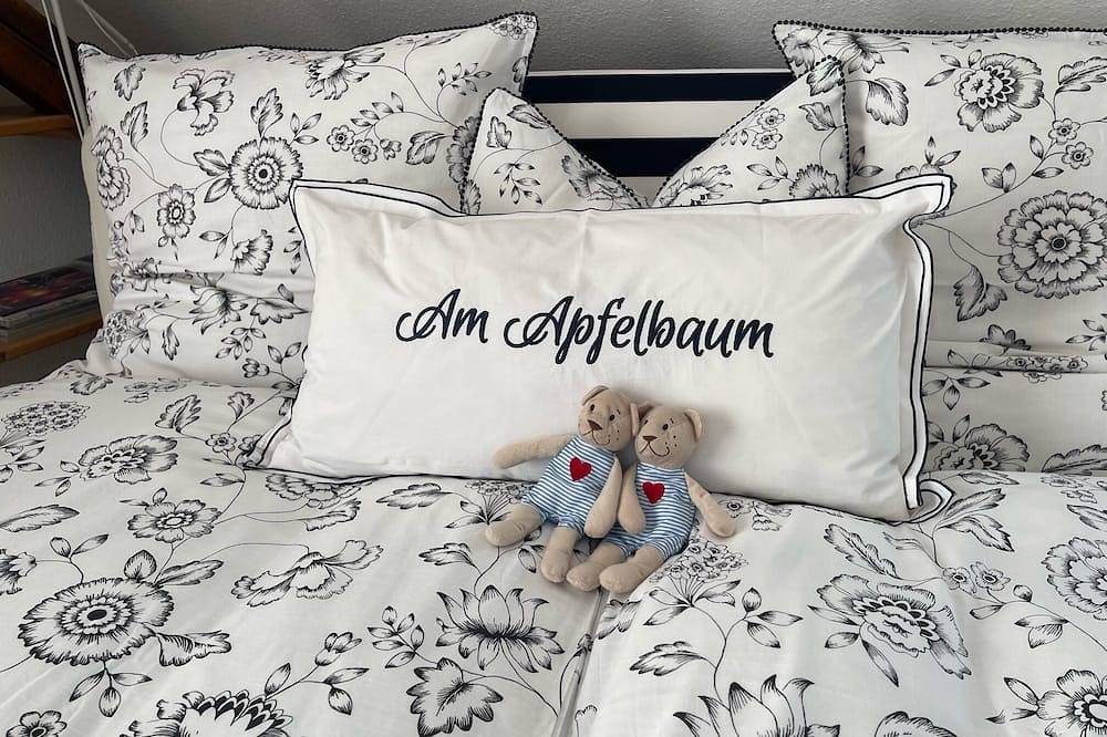 Ein wunderschönes Ferienhaus mit Garten, Terrasse und Parken, (1 bis 6 Pers.) in Kastellaun, Hunsrück