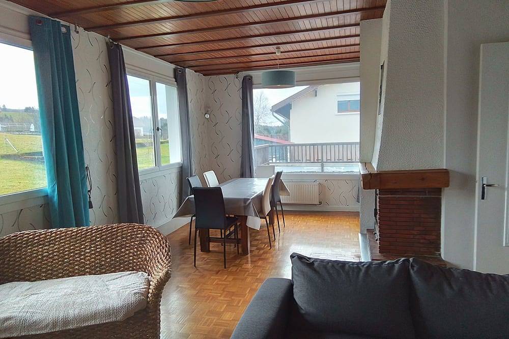 Apartamento entero, Apartment 3 in Longchaumois, Parc naturel régional du Haut-Jura