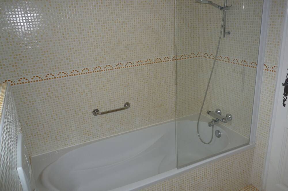 Apartamento entero, Enjoy Provence around Mont Ventoux for biking and/or hiking in Montbrun-les-Bains, Región de Nyons