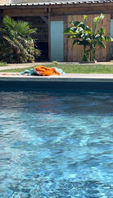 Maison d’hôte pour 2 personnes, avec Jacuzzi et Terrasse ainsi que Jardin et Piscine à Octeville-sur-Mer