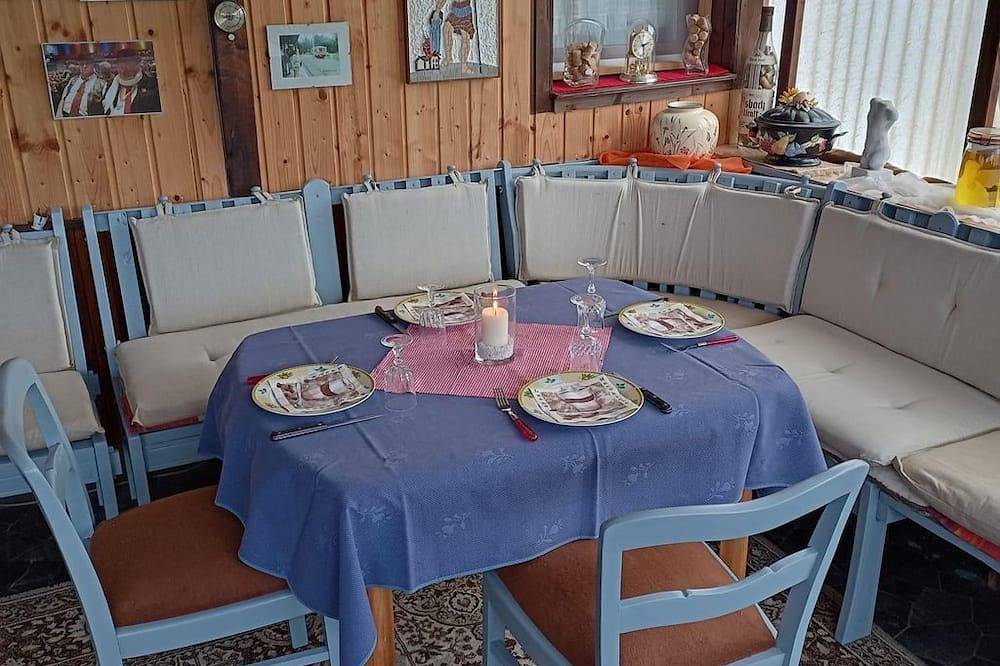 Ganze Wohnung, Ferienwohnung Hilla - Ferienwohnung in Taben-Rodt, Landkreis Trier-Saarburg