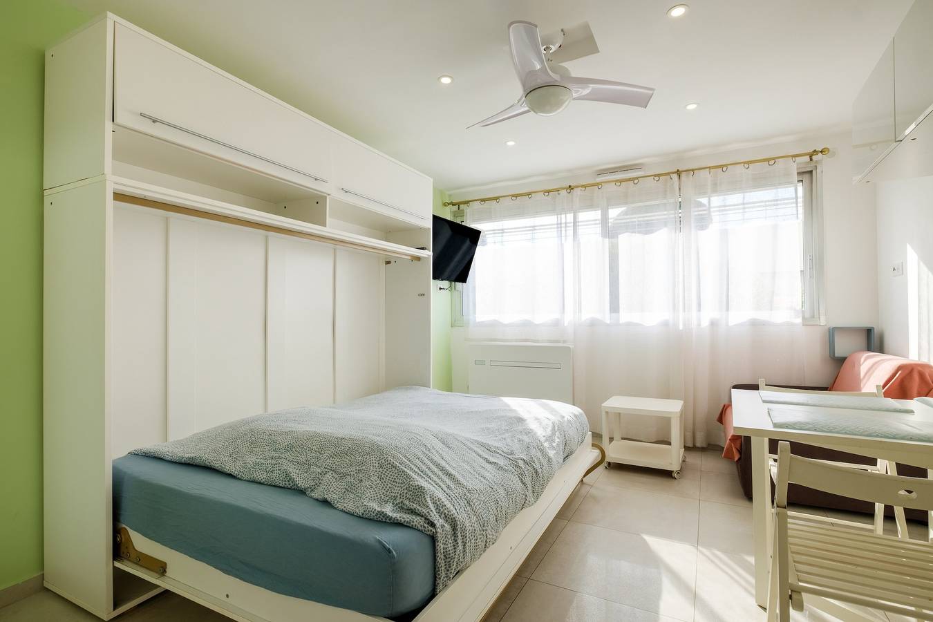 Studio entier, Appartement 'Studio Marina Baie Des Anges' avec jardin privé, Wi-Fi et climatisation in Villeneuve-Loubet Plage, Villeneuve-Loubet