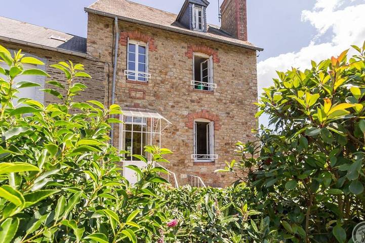 Gîte pour 6 personnes, avec jardin à Pontorson