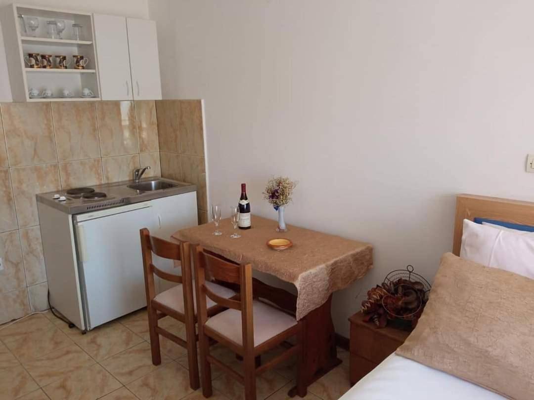 Entire apartment, Villa N in Budva, Opština Budva