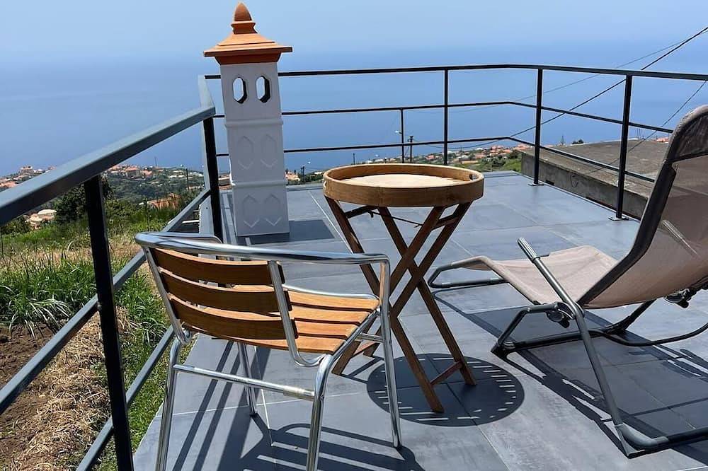 Madeira Ferienhaus mit wunderschönem Meerblick in Estreito da Calheta, Madeira