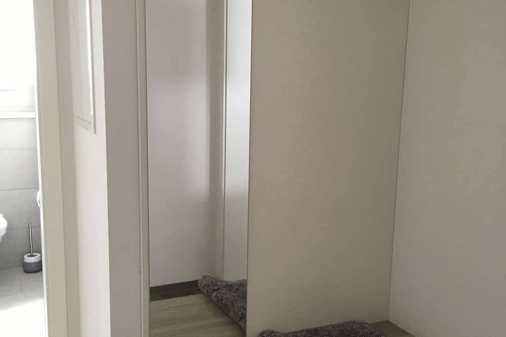 Ganze Wohnung, Modern möblierte 2-Zimmer-Wohnung;  gute Eignung für Geschäftsreisende in Memmelsdorf, Landkreis Bamberg