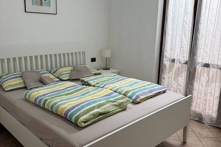 Ferienwohnung für 5 Personen, mit Garten und Pool in Garda - 2